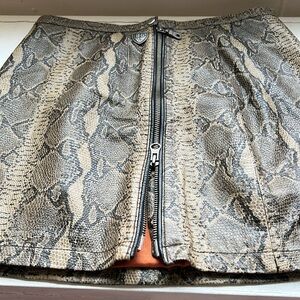 Vintage Harley Davidson leather snakeskin mini skirt zip up front Women size 6